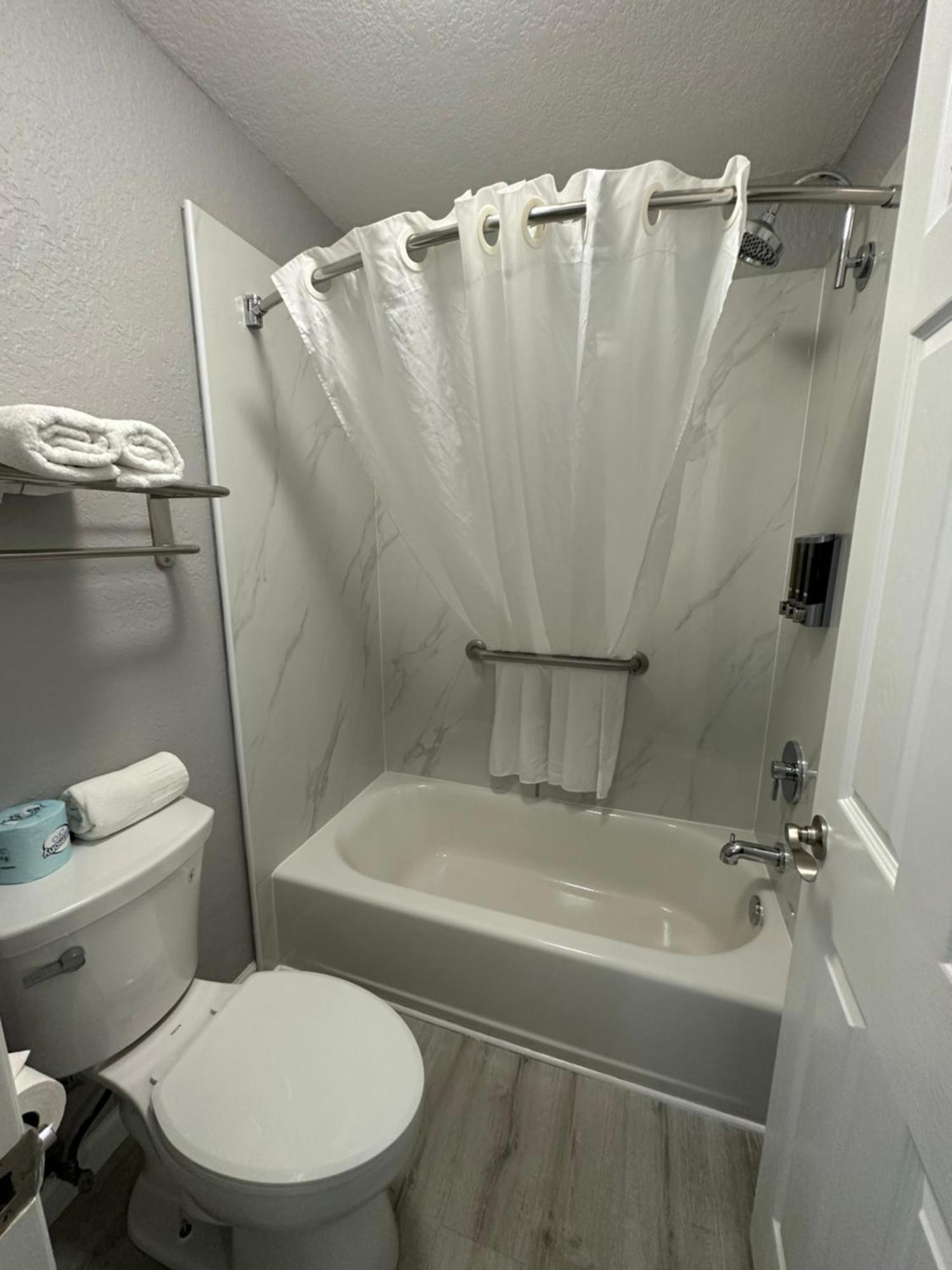 Lantern Inn & Suites - Sarasota Eksteriør bilde
